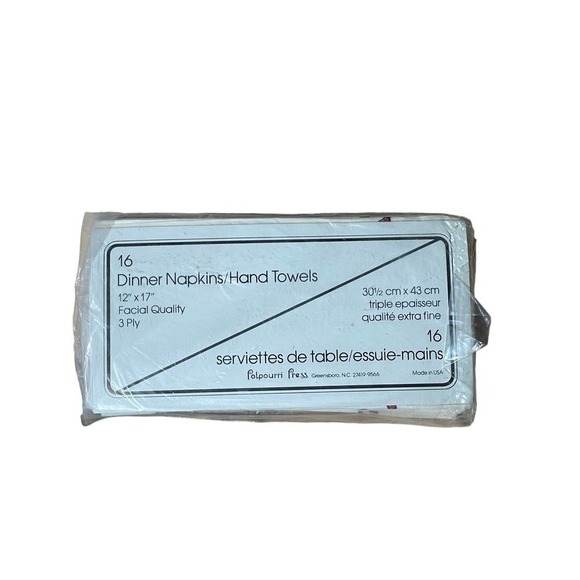 NEW! 16 Vintage Disposable dinner napkins/hand towels. 12"x17"Christmas/Holiday. - Picture 2 of 2